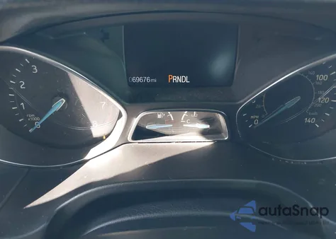 2017 Ford Focus Se z USA, uszkodzony, nr VIN 1FADP3K27HL283722